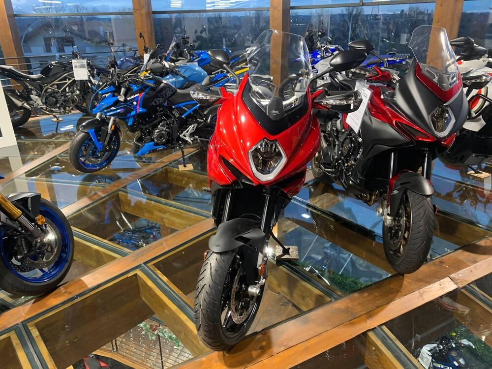 MV Agusta Turismo Veloce 800 R (2023 - 24) (4)