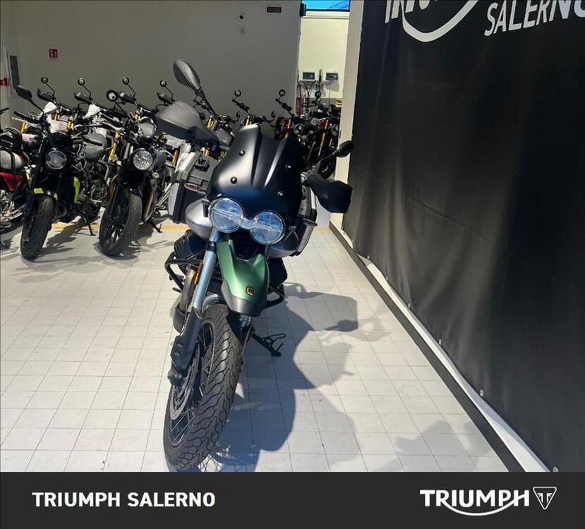 Moto Guzzi V85 TT Centenario (2021 - 22) (2)