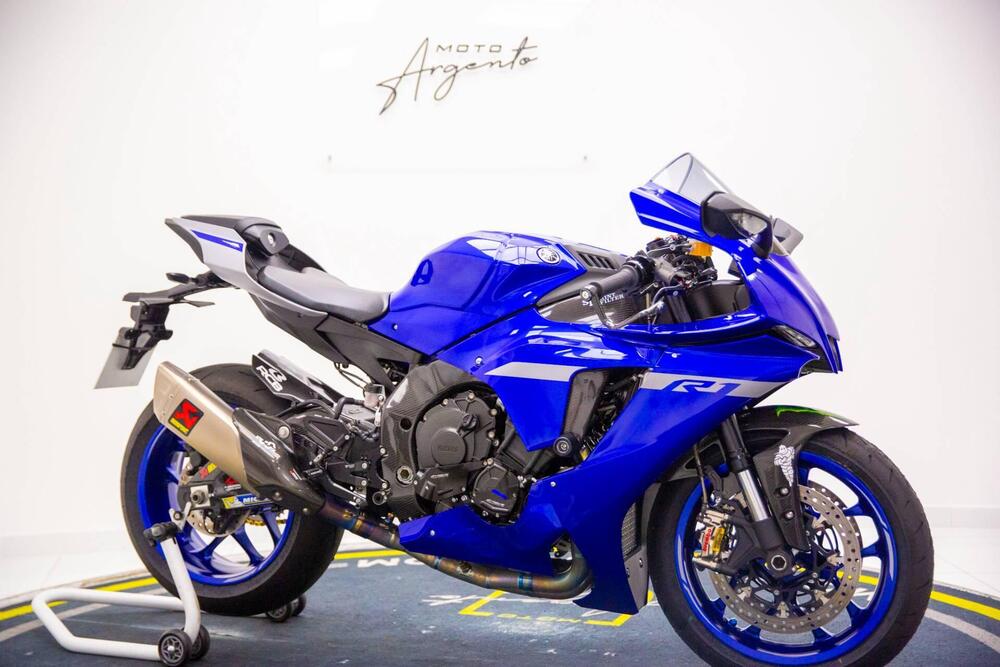 Yamaha YZF R1 (2020 - 24) (2)