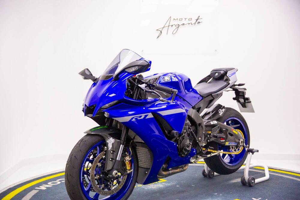 Yamaha YZF R1 (2020 - 24) (3)