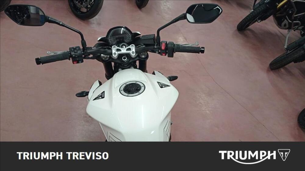 Triumph Street Triple R (2020 - 23) (5)