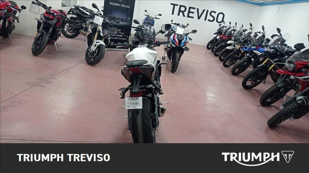 Triumph Street Triple R (2020 - 23) (4)