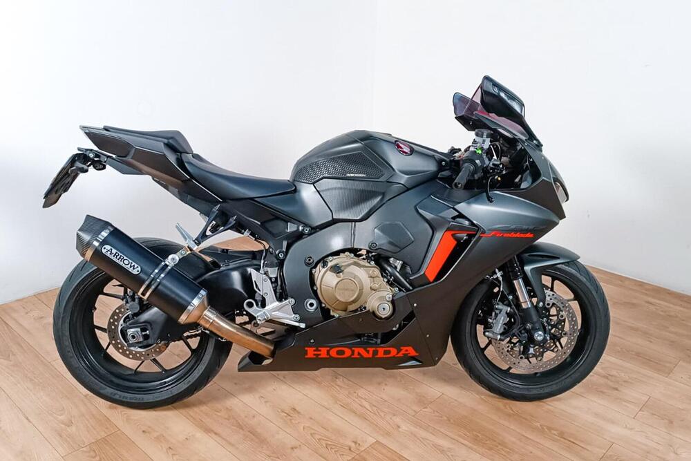 Honda CBR 1000 RR Fireblade (2004 - 05)