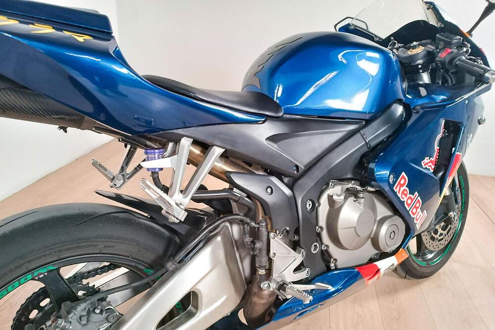 Honda CBR 600 RR (2003 - 04) (4)