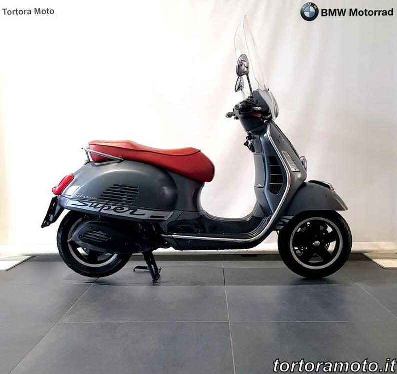 Vespa GTS 300 Super (2008 - 16) (2)