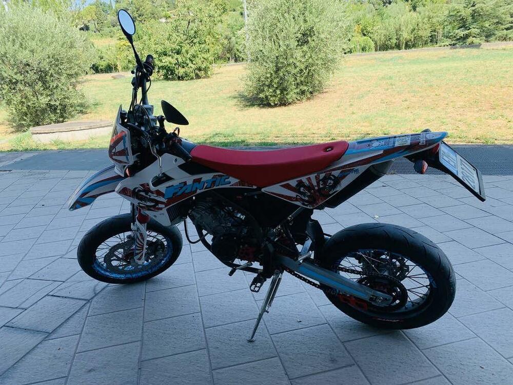 Fantic Motor Motard 125 Casa 4t (2019) (2)