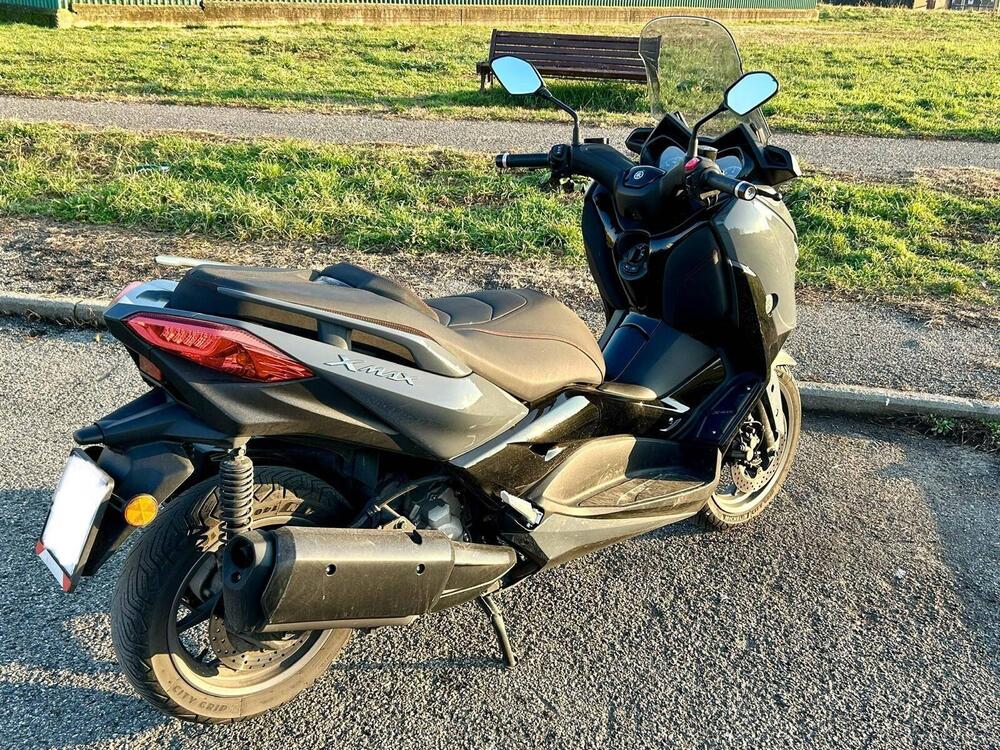 Yamaha X-Max 300 Tech Max (2021 - 24) (3)