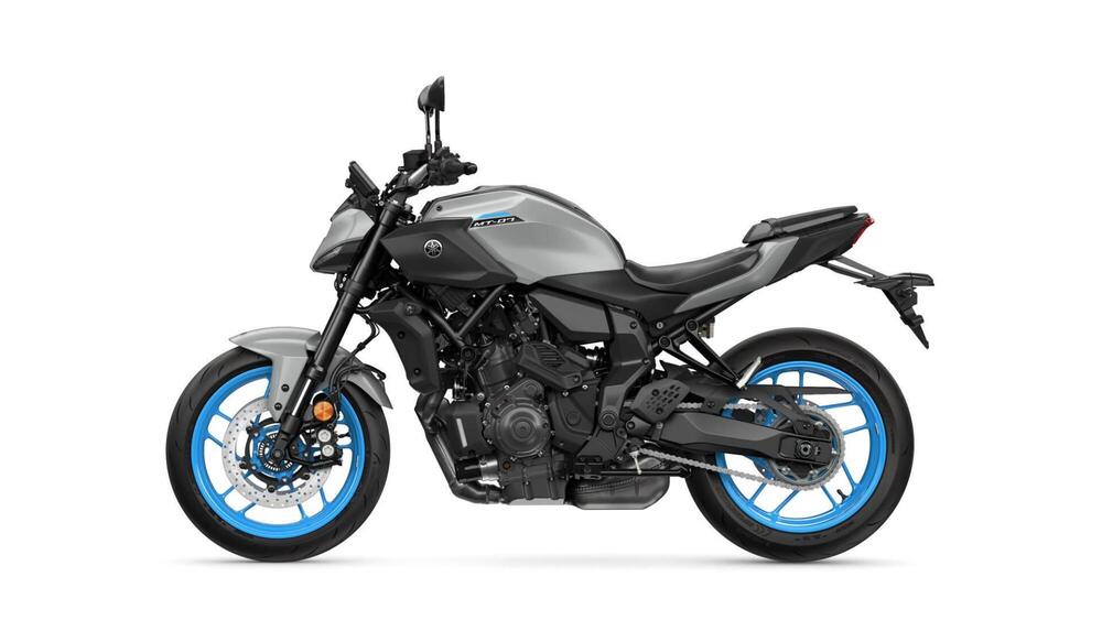 Yamaha MT-07 Y-AMT (2025) (2)