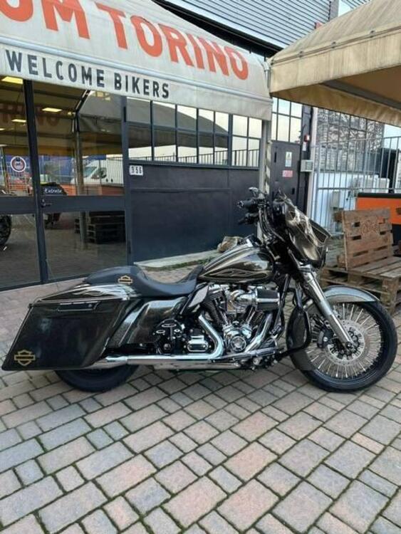 Harley-Davidson 1690 Street Glide Special (2014 - 16) - FLHX (2)