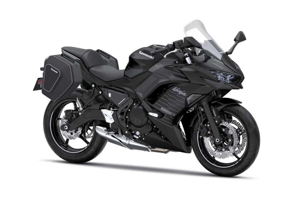 Kawasaki Ninja 650 Tourer (2025) (5)