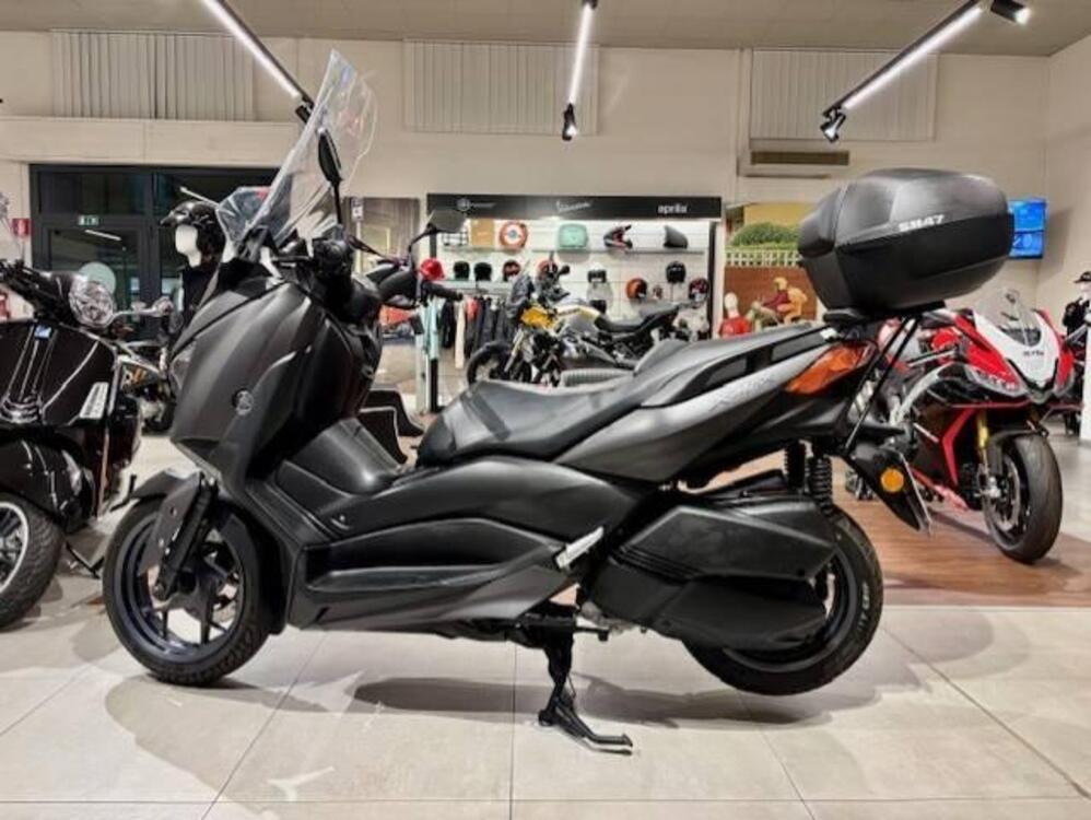 Yamaha X-Max 300 (2021 - 24) (2)