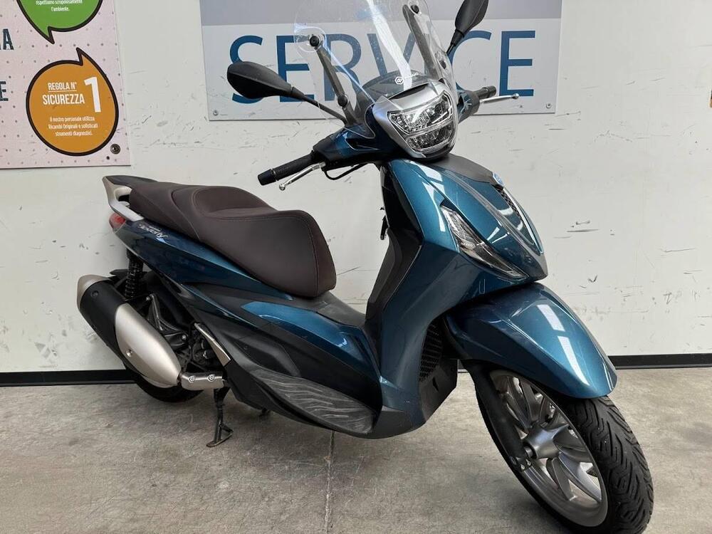 Piaggio Beverly 300 ABS-ASR (2021 - 24) (3)