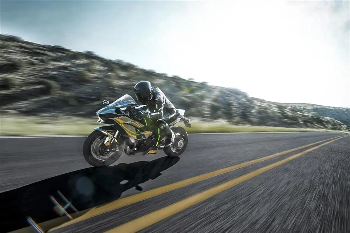 Kawasaki Ninja H2 Ninja H2 (2015 - 16) (4)