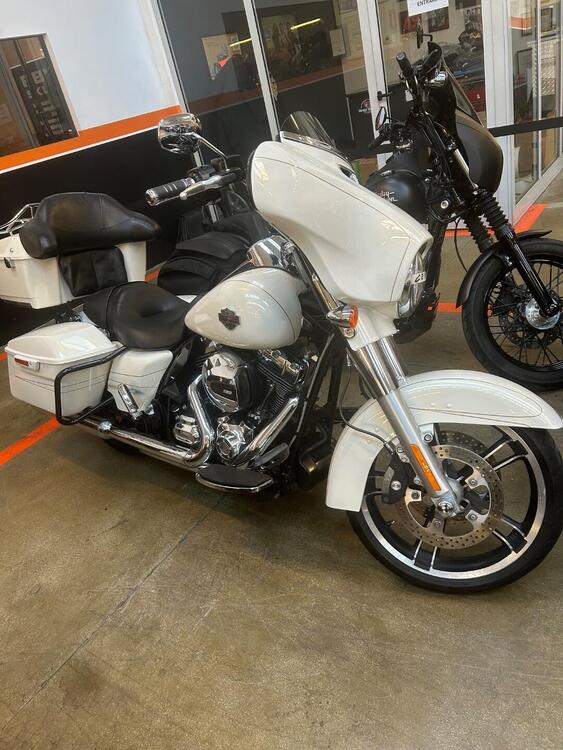 Harley-Davidson 1690 Street Glide Special (2014 - 16) - FLHX (2)