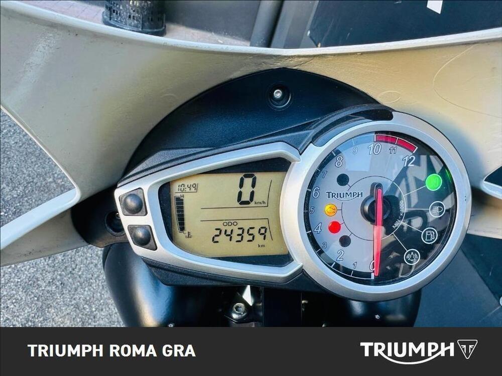 Triumph Speed Triple 1050 (2005 - 11) (4)