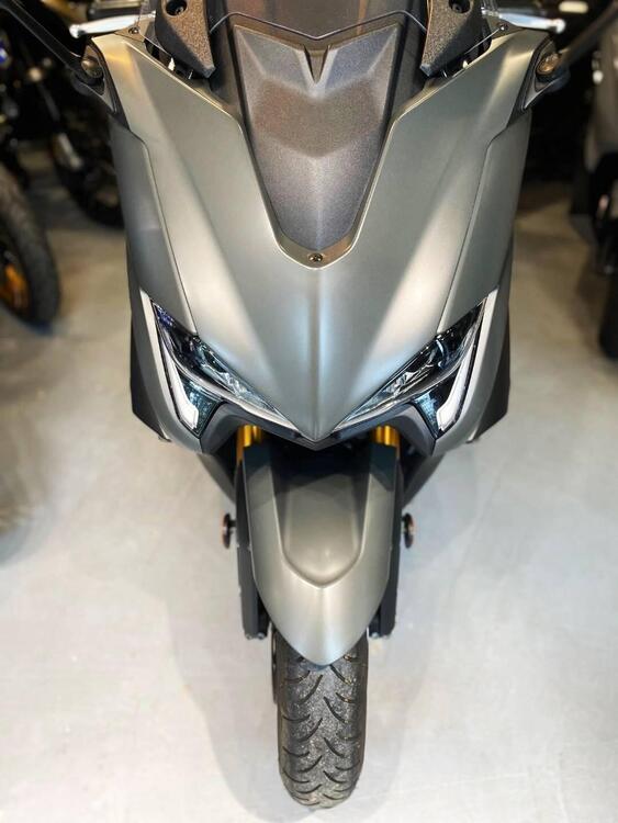 Yamaha T-Max 560 Tech Max (2021) (4)