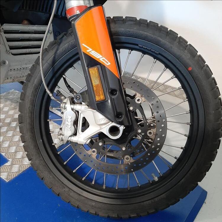 KTM 790 Adventure R (2019 - 20) (3)