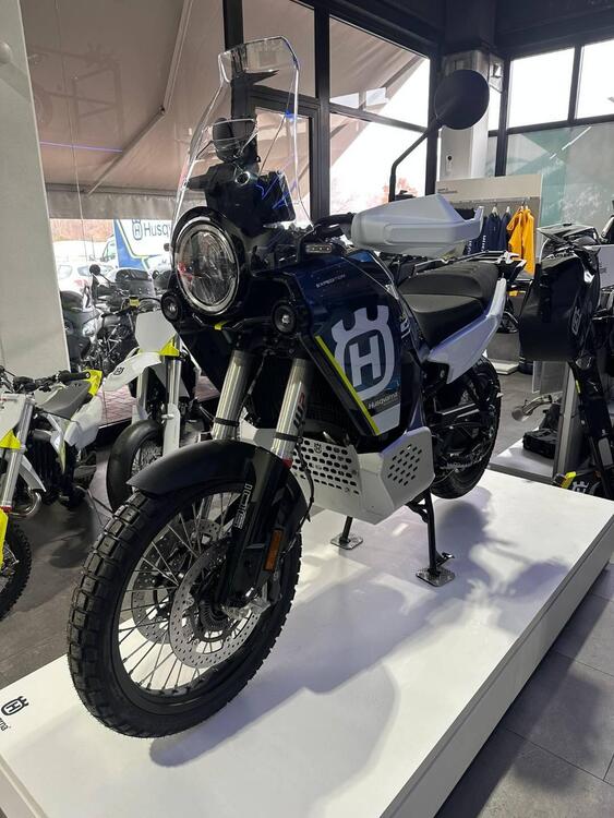 Husqvarna Norden 901 Expedition (2023 - 24) (3)