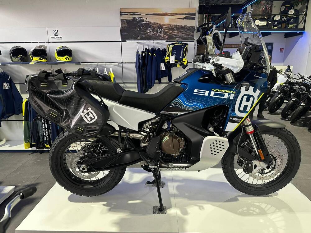 Husqvarna Norden 901 Expedition (2023 - 24)