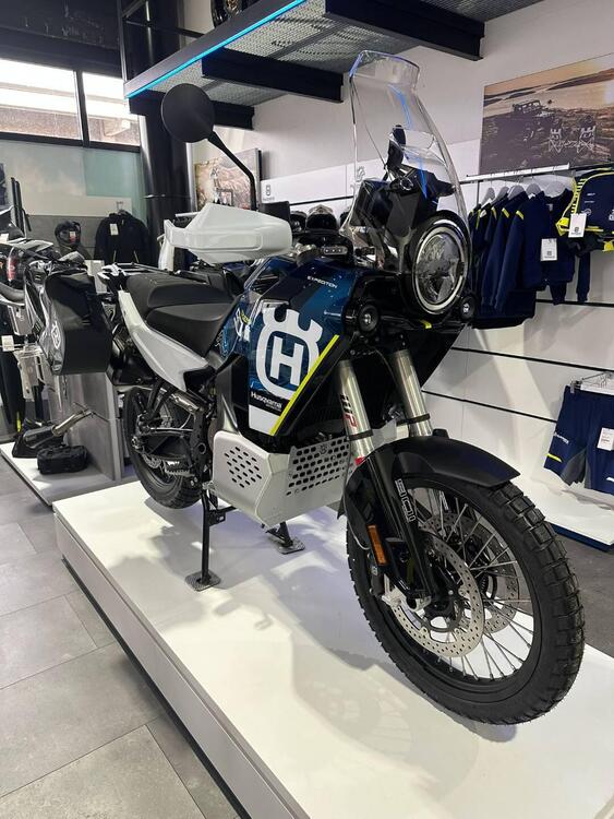 Husqvarna Norden 901 Expedition (2023 - 24) (2)