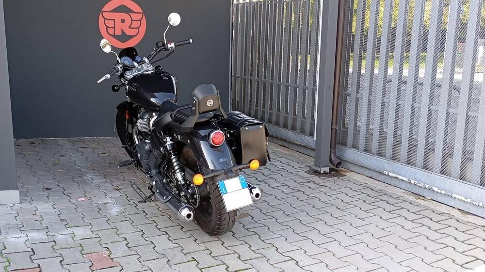 Royal Enfield Super Meteor 650 (2023 - 24)