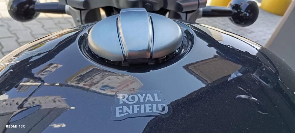 Royal Enfield Super Meteor 650 (2023 - 24) (4)