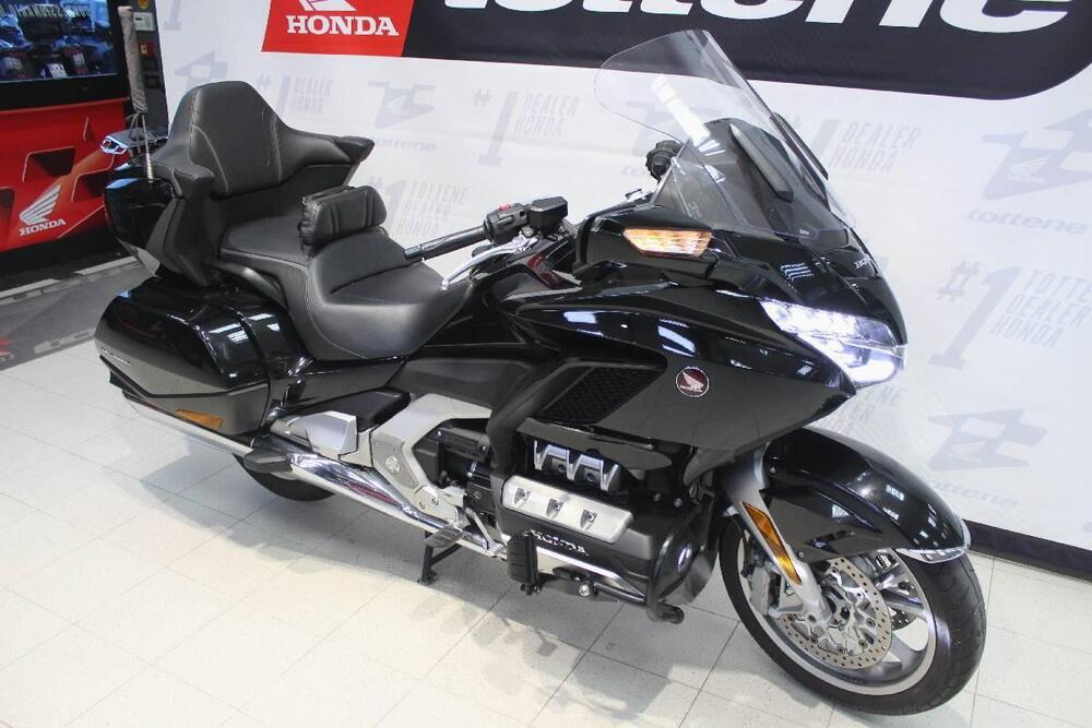 Honda GL 1800 Gold Wing DCT Tour (2020) (3)