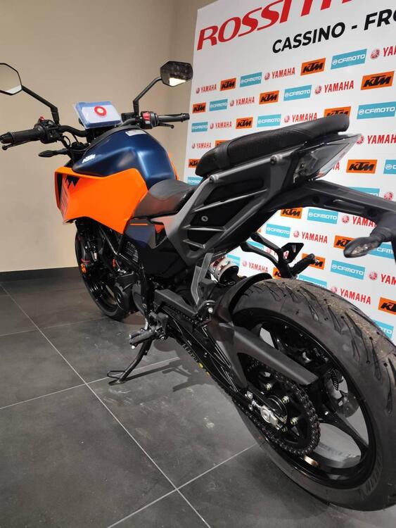 KTM 125 Duke (2024) (3)