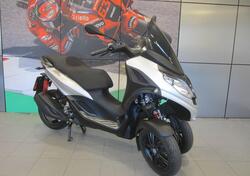 Piaggio MP3 300 Sport ABS Hpe (2021 - 24) usata