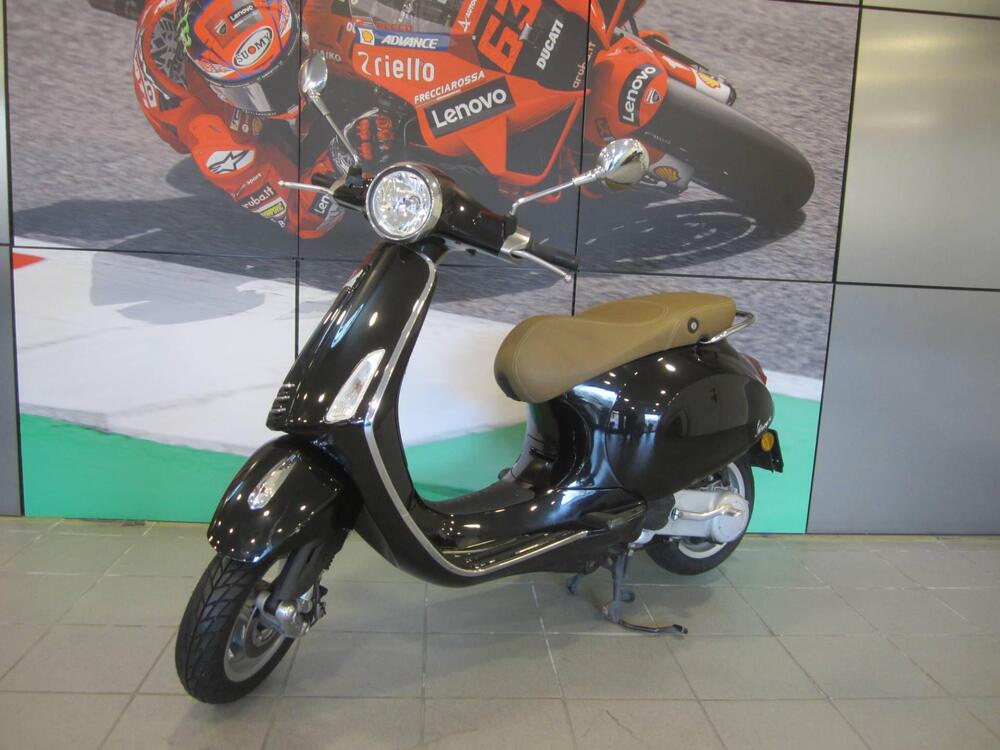 Vespa Primavera 50 2T (2014 - 17) (2)