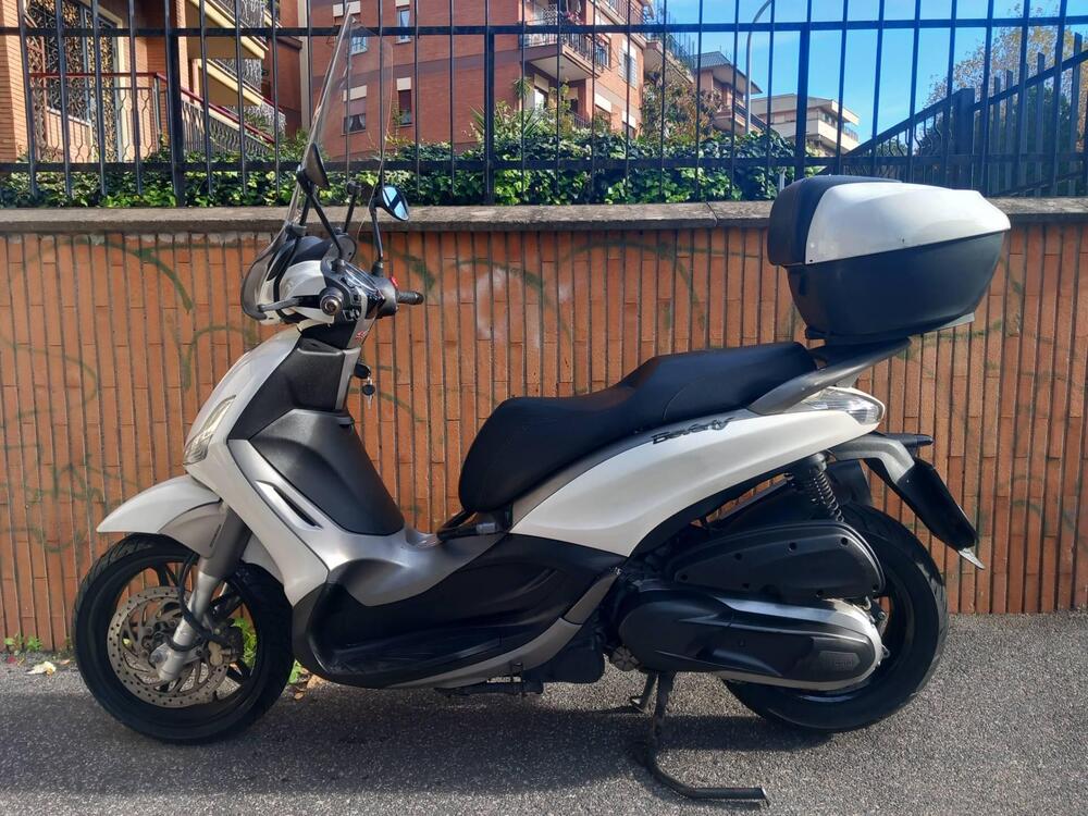 Piaggio Beverly 350 SportTouring ie ABS (2011 - 17)