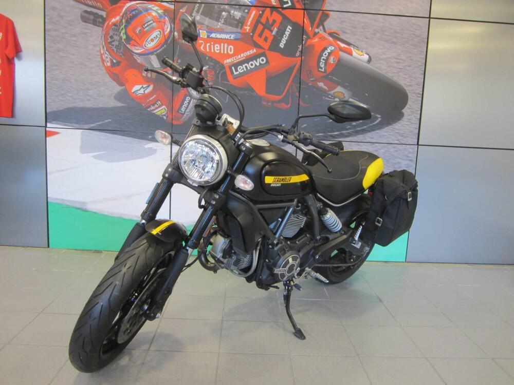 Ducati Scrambler 800 Full Throttle (2015 - 16) (2)