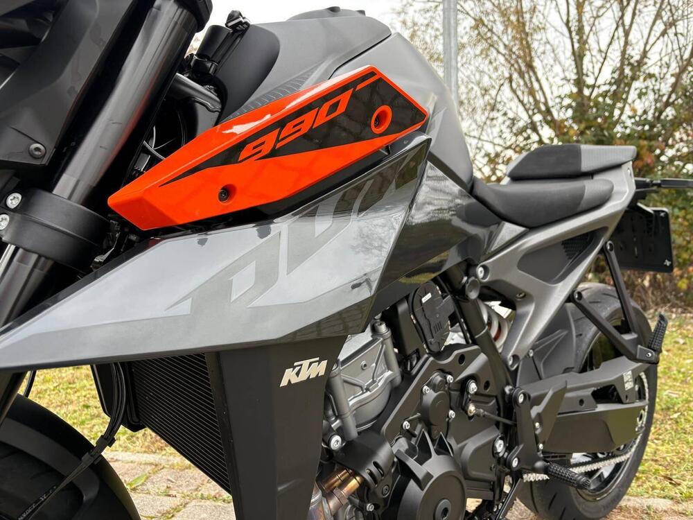 KTM 990 Duke (2024) (4)