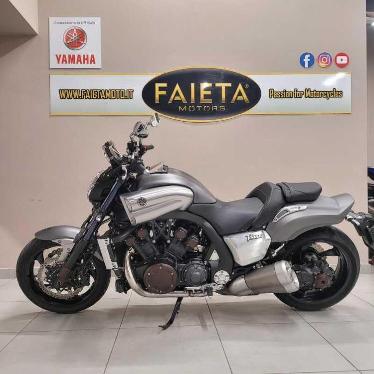 Yamaha VMAX (2008 - 17)