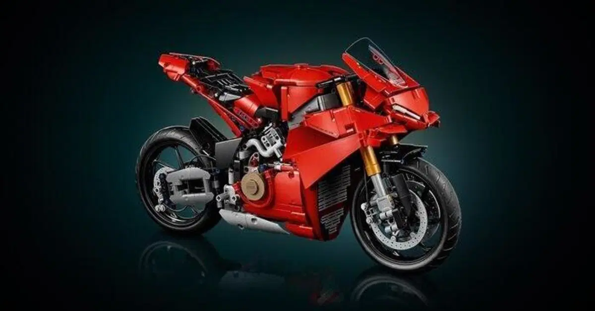 Natale 2024. 12 dicembre, un'idea regalo al giorno per motociclisti: Lego&amp;Ducati