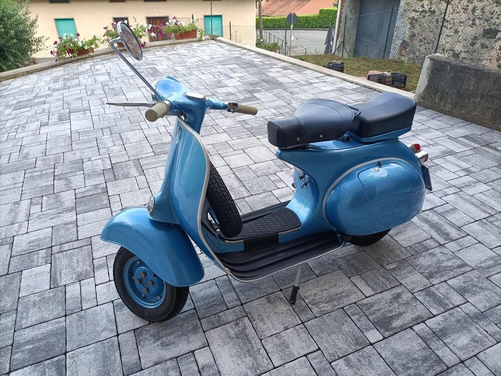 Piaggio vespa 150 (2)