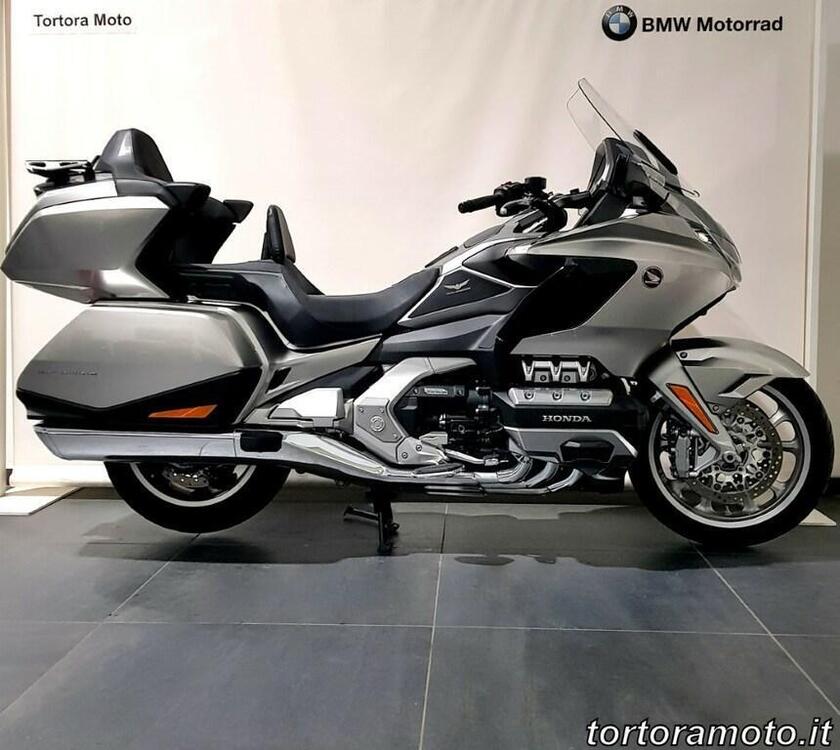 Honda GL 1800 Gold Wing Tour DCT & Airbag (2022 - 25) (2)