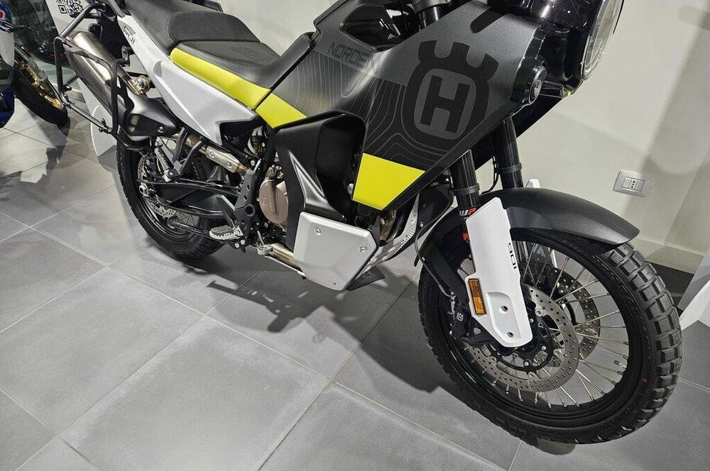 Husqvarna Norden 901 (2022 - 25) (4)