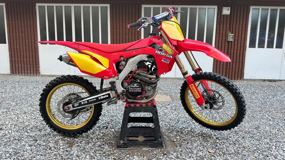 Honda CRF 250 R (2017) (2)