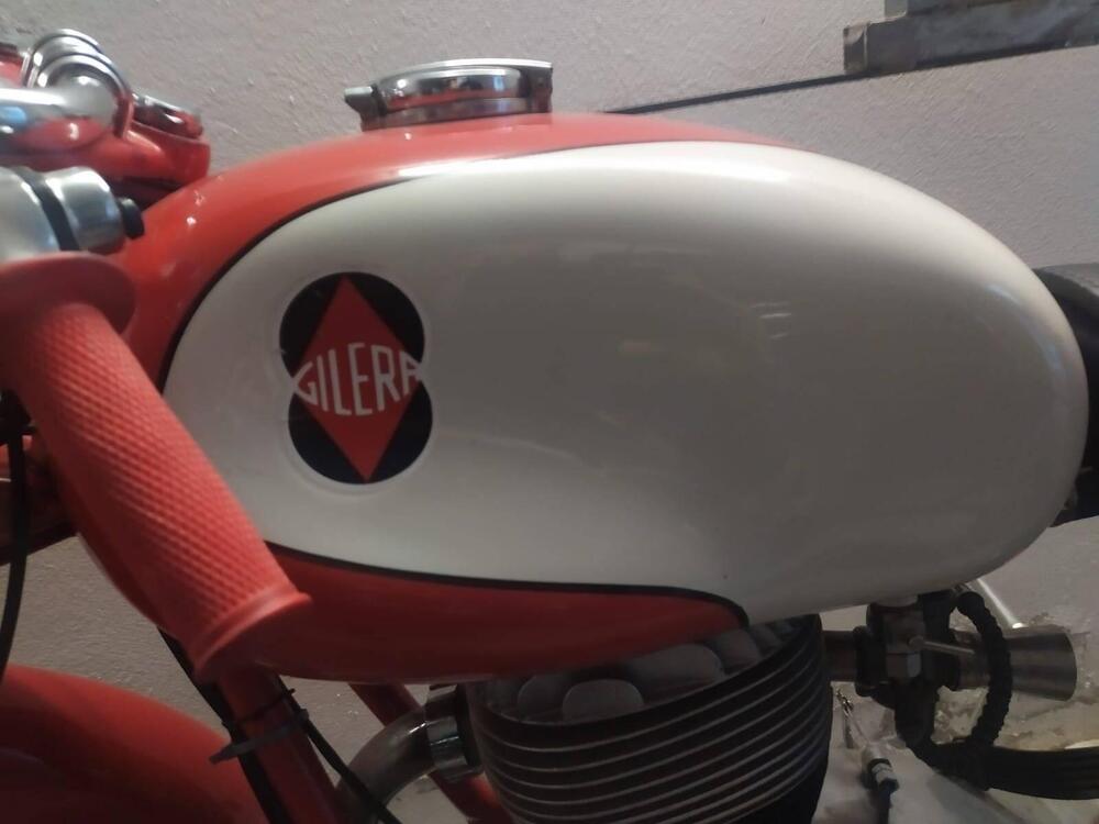 Gilera Super rossa 150 (2)