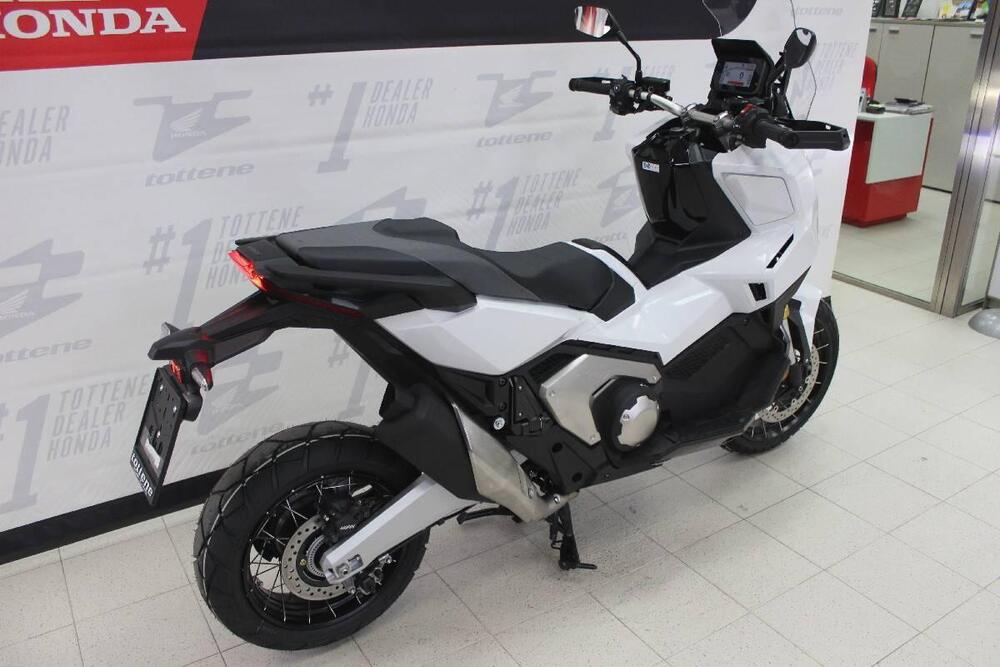 Honda X-ADV 750 (2025) (2)