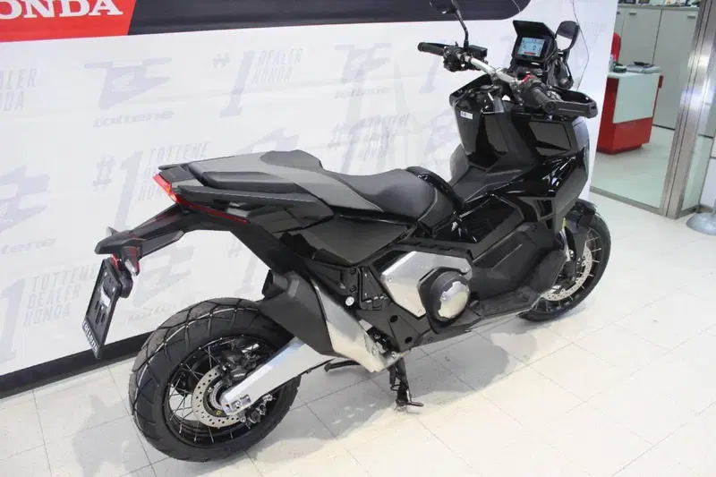 Honda X-ADV 750 (2025 - 26) (2)