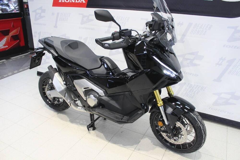 Honda X-ADV 750 (2025) (3)