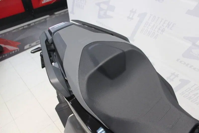 Honda X-ADV 750 (2025 - 26) (5)