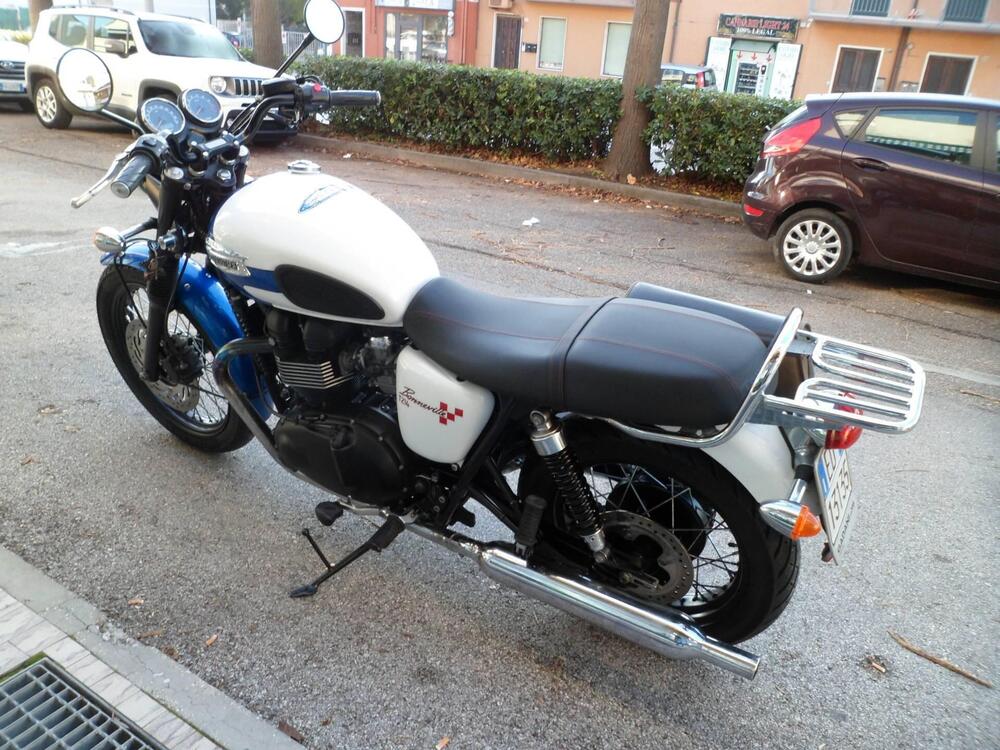 Triumph Bonneville T214 (2015) (4)