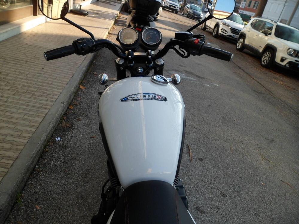 Triumph Bonneville T214 (2015) (5)