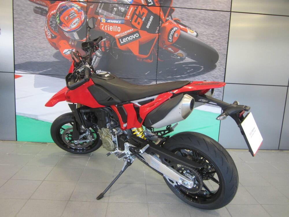 Ducati Hypermotard 698 Mono (2024) (3)