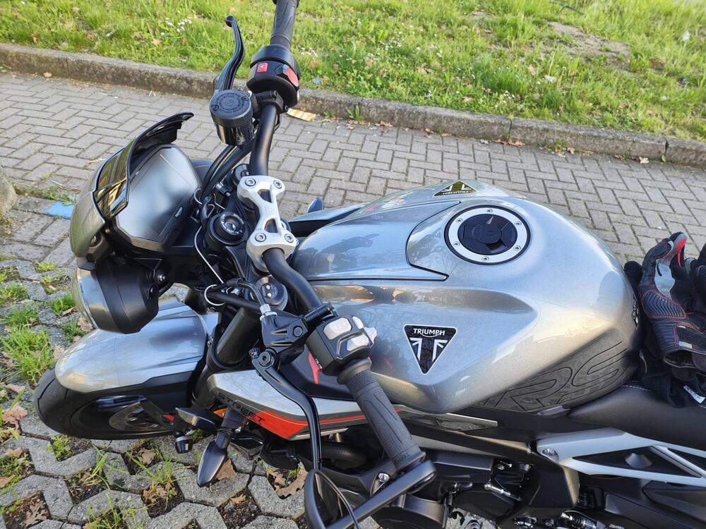 Triumph Street Triple 765 RS (2023 - 24) (3)