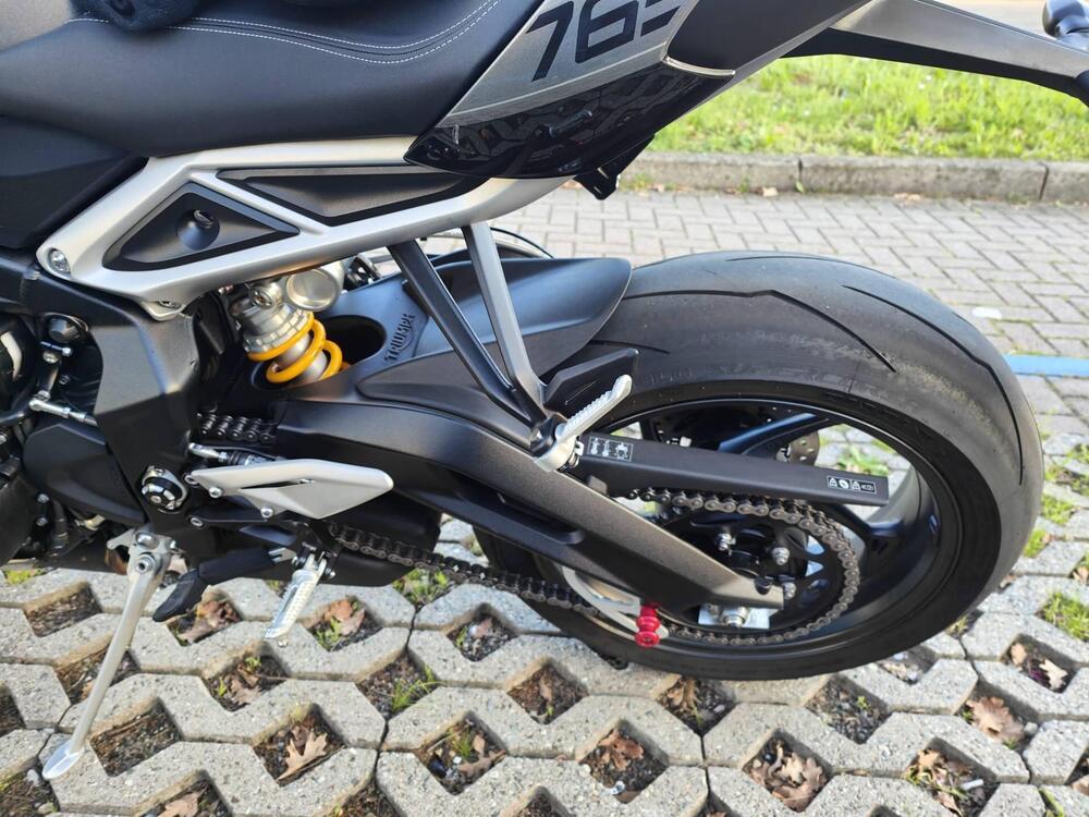 Triumph Street Triple 765 RS (2023 - 24) (5)