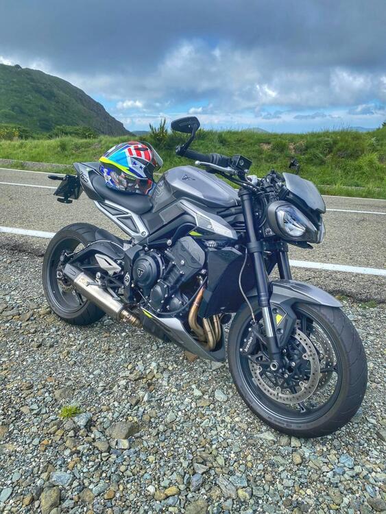 Triumph Street Triple 765 R (2023 - 24)